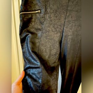 Shiny wet look high-waisted black leggings, 1X